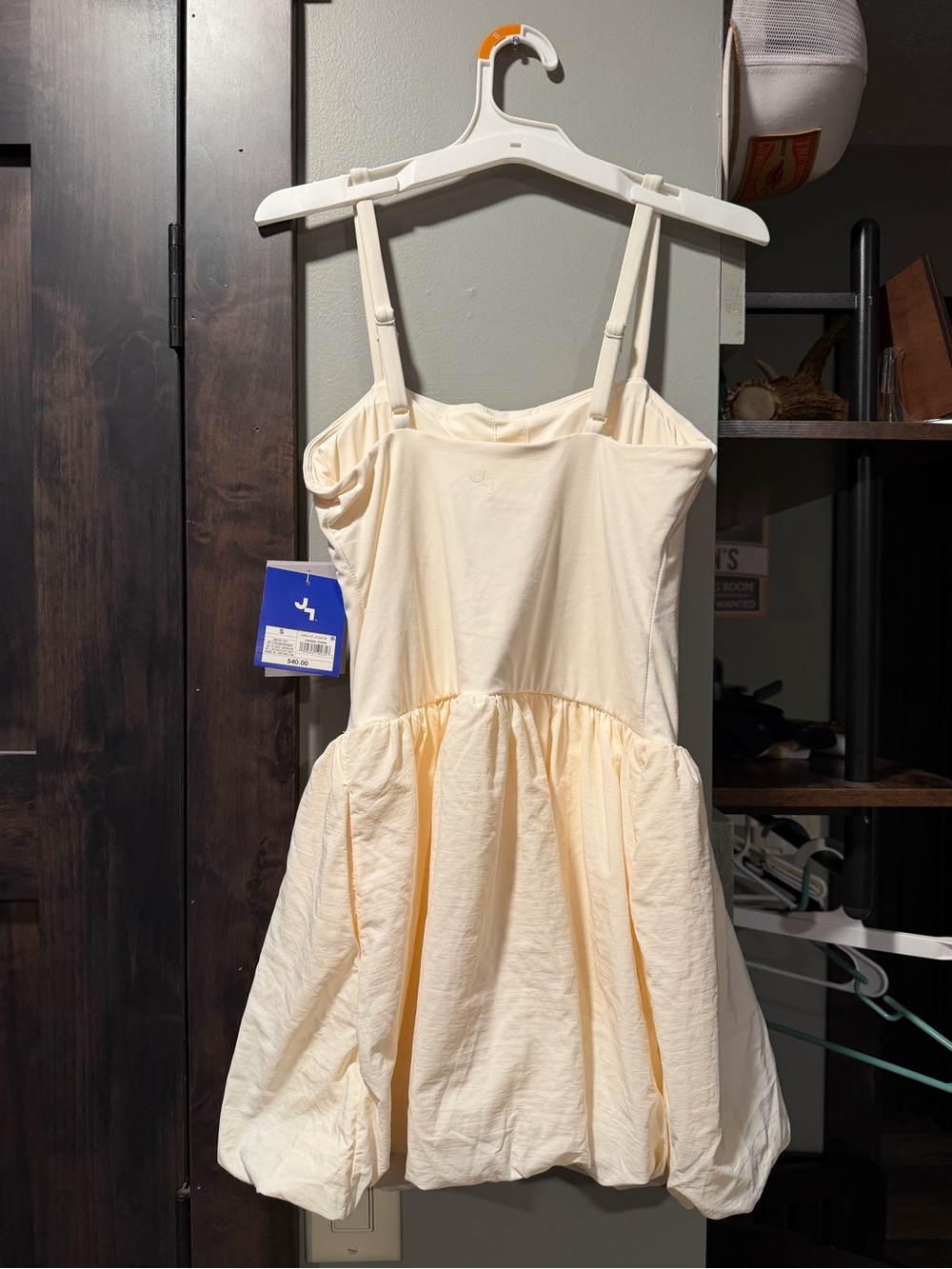 JoyLab Target Jet Stream Cream Bubble Hem Active Dress NWT Size Small - Picture 2 of 3